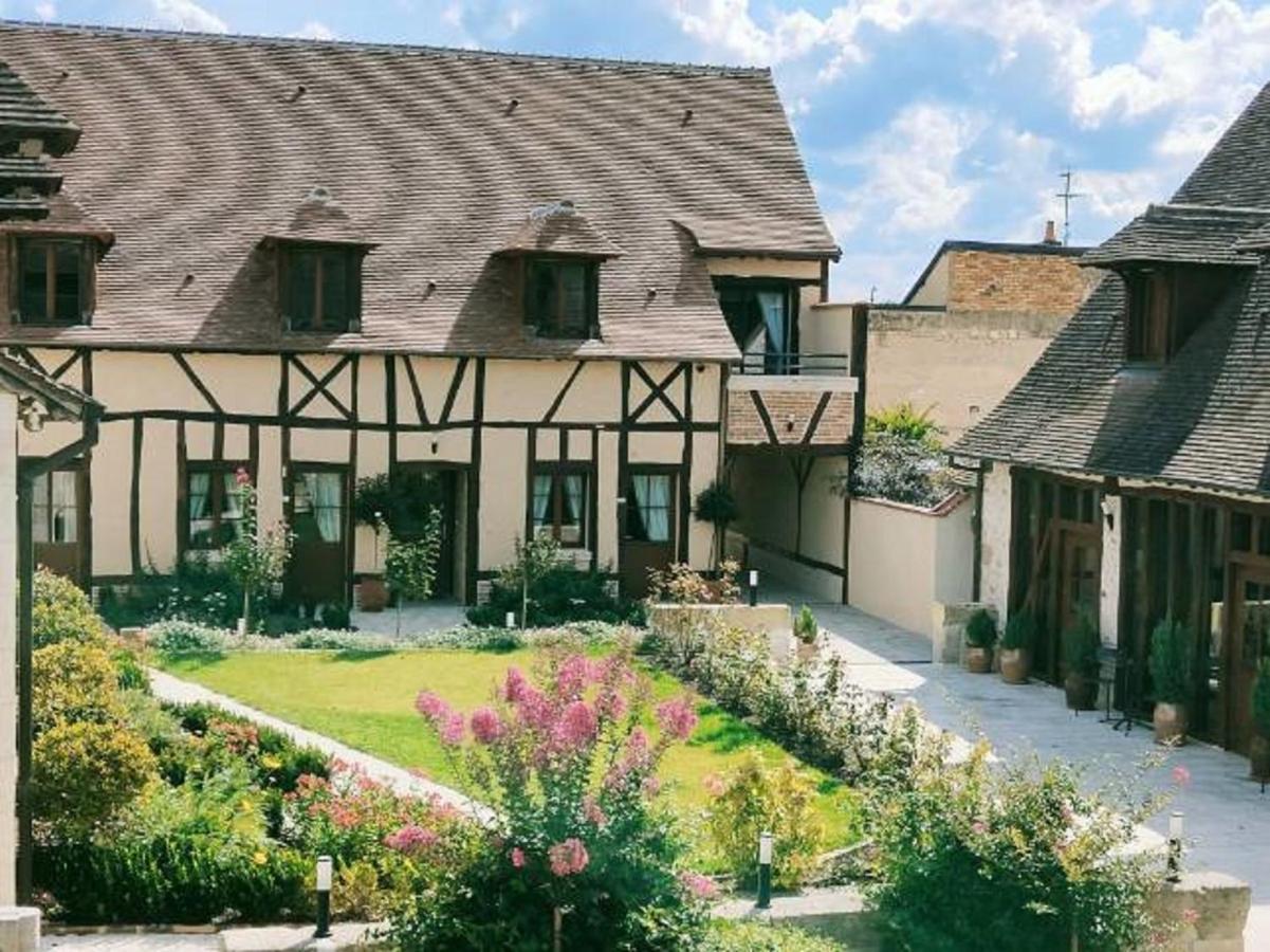 Hotel La Chaumiere Aubigny-sur-Nère Exterior foto